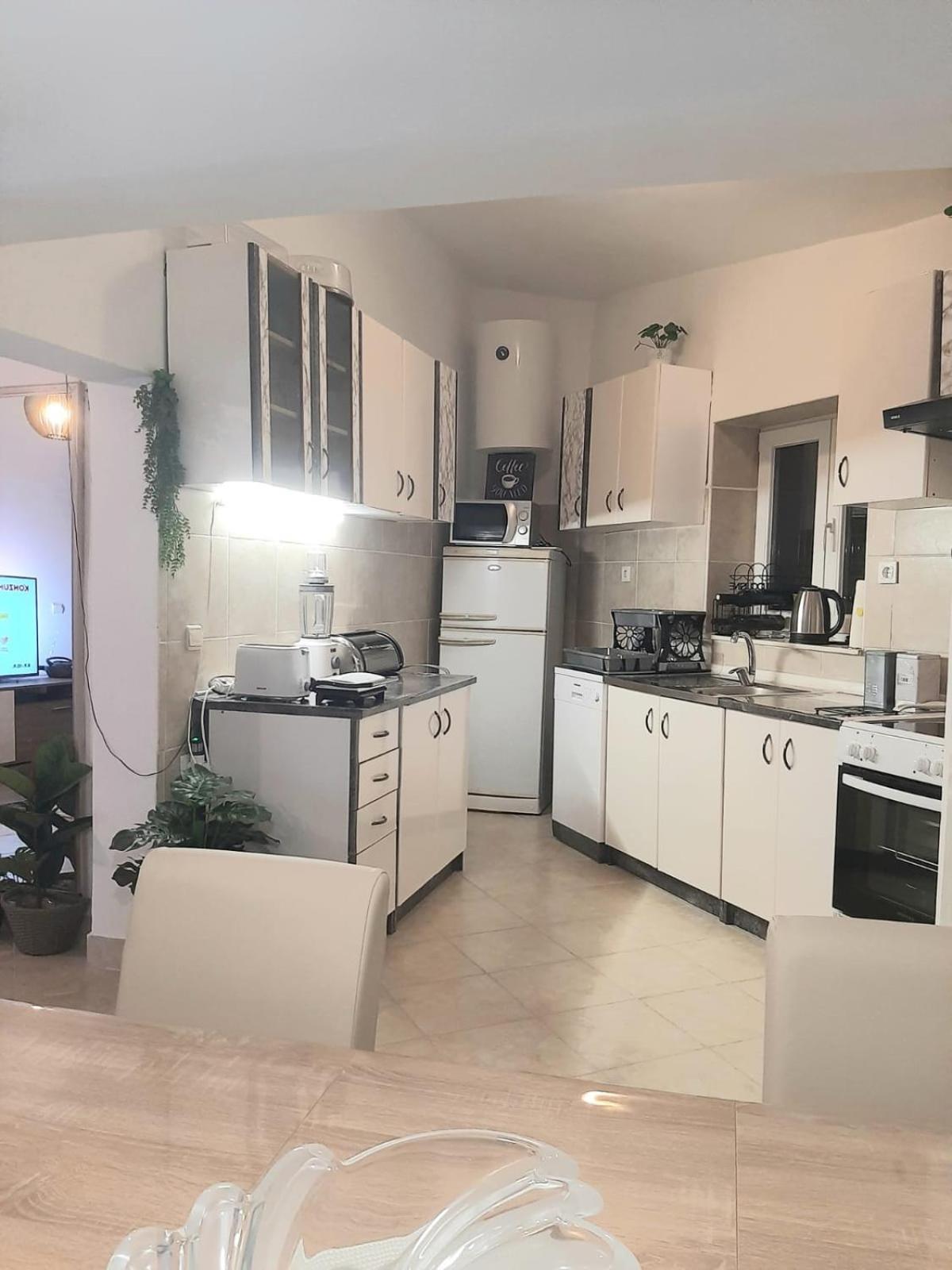 Apartment Natali Kaštel Stari Kültér fotó